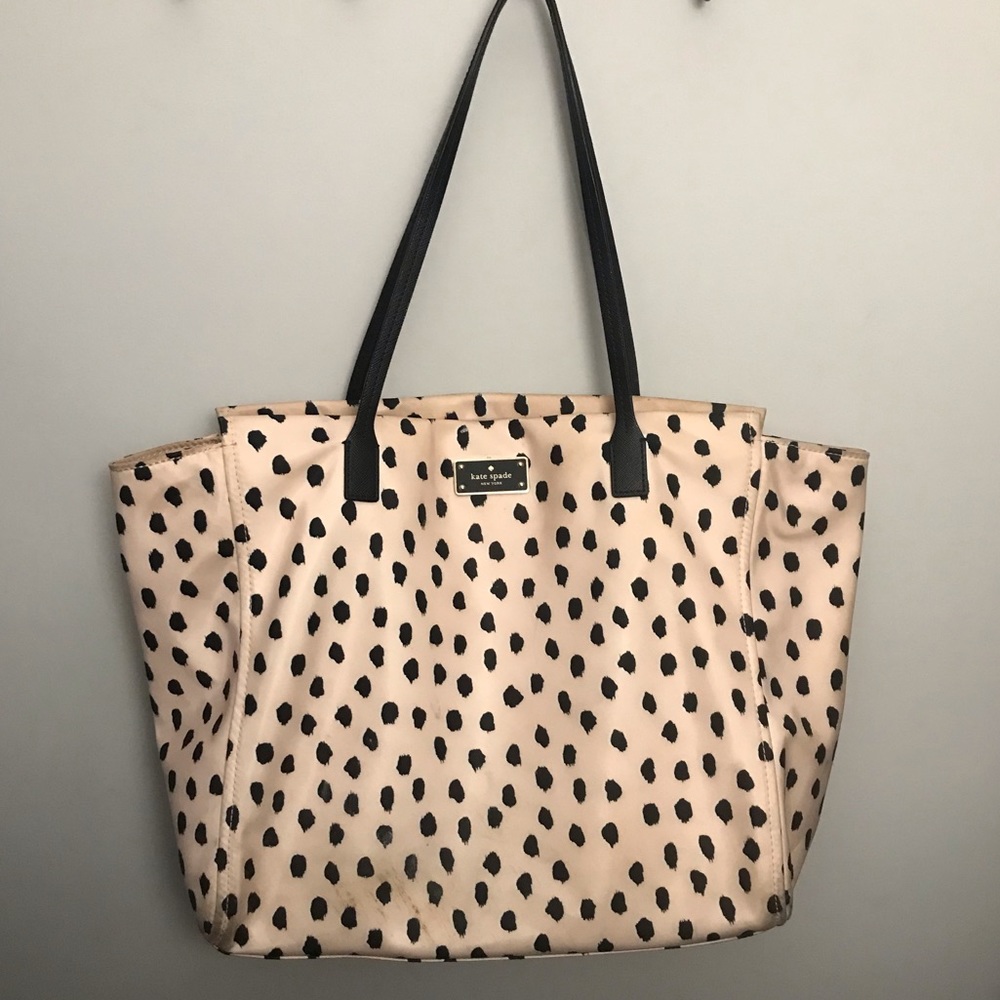 Kate Spade-Peach & Black-ZIP Up- Large Tote🌿